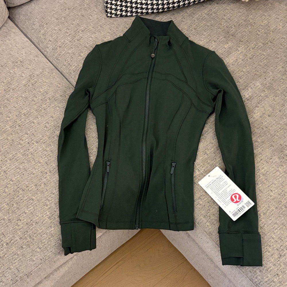 BRAND NEW define lululemon athletica Dark Green Jacket